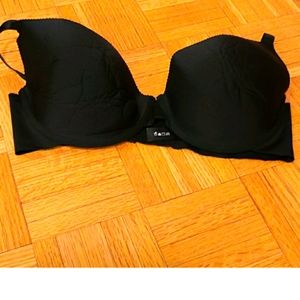 Black seamless bra